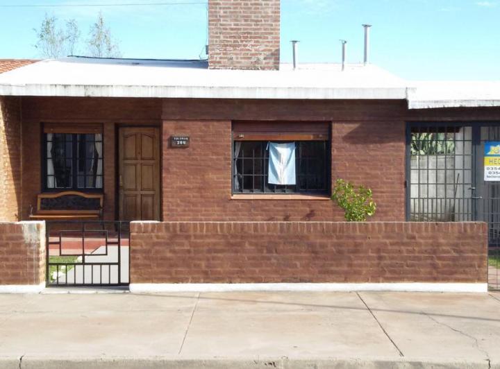 Casa · 96m² · 4 Ambientes · 1 Cochera