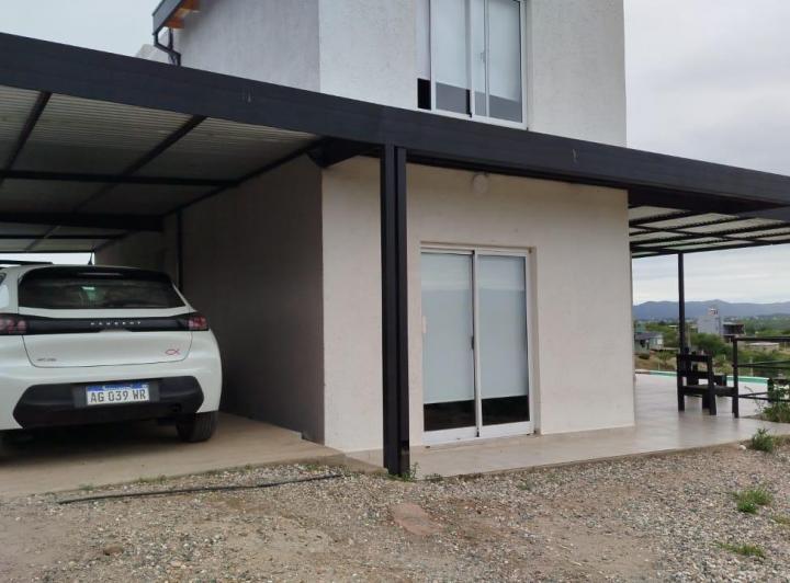 Casa · 227m² · 5 Ambientes · 2 Cocheras