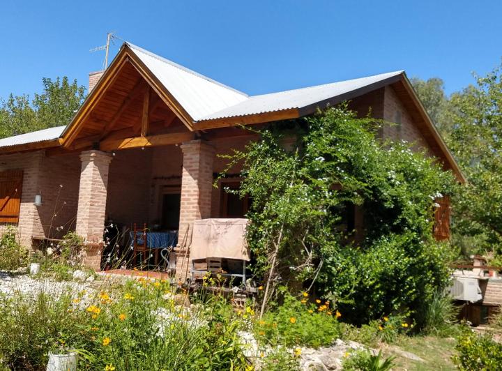 Casa · 150m² · 5 Ambientes · 1 Cochera