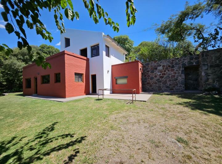 Casa · 200m² · 3 Ambientes