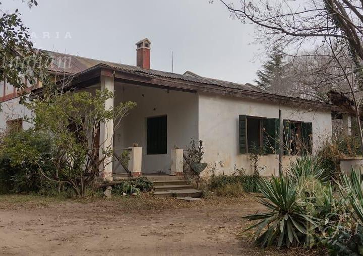 Casa · 385m² · 3 Ambientes
