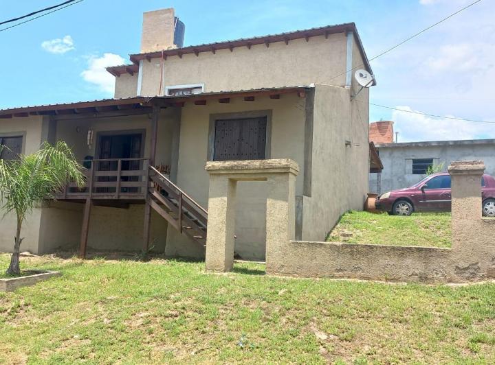 Casa · 153m² · 4 Ambientes · 1 Cochera