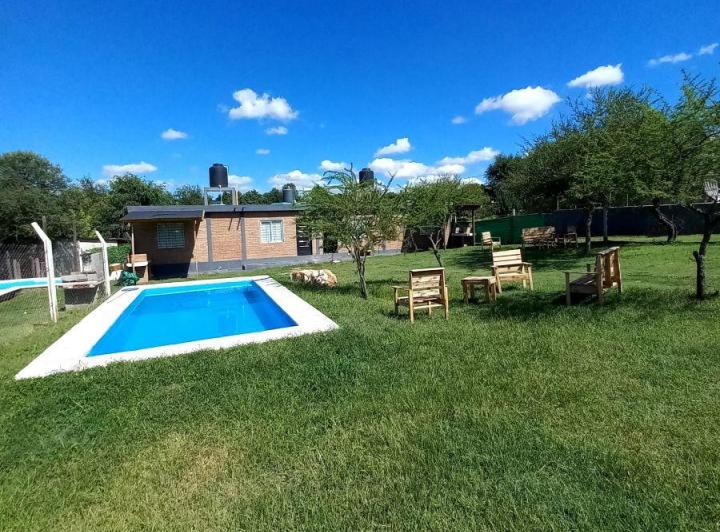Casa · 80m² · 4 Ambientes · 2 Cocheras