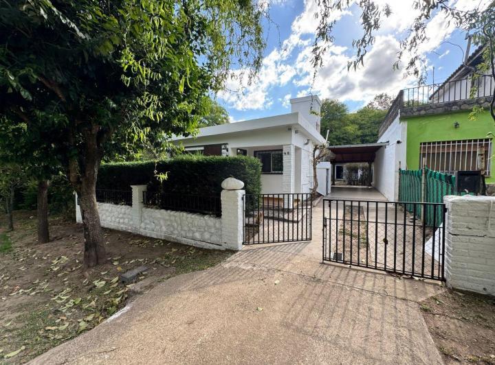 Casa · 111m² · 4 Ambientes · 1 Cochera