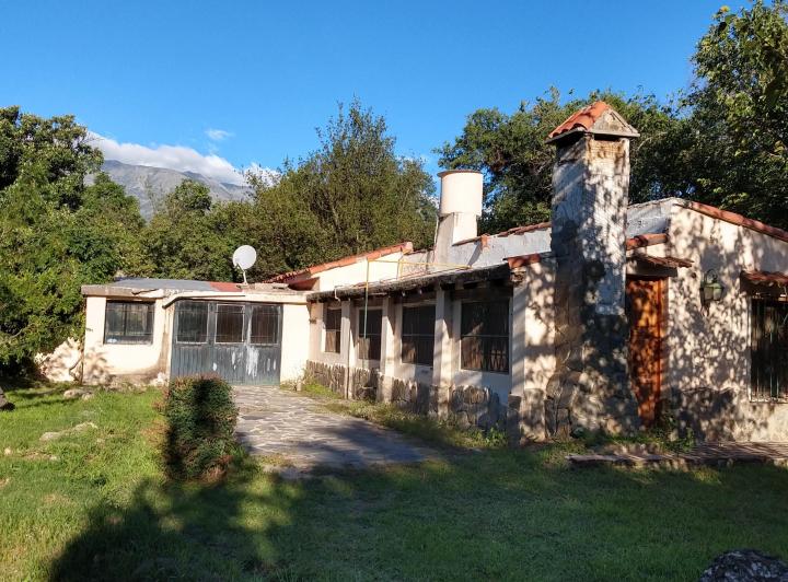 Casa · 100m² · 3 Ambientes · 1 Cochera