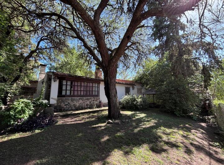 Casa · 120m² · 6 Ambientes · 1 Cochera