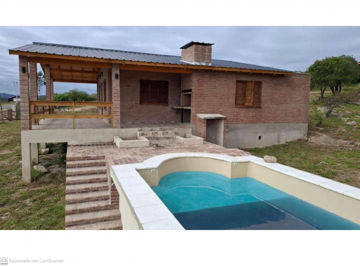 Casa · 300m² · 8 Ambientes
