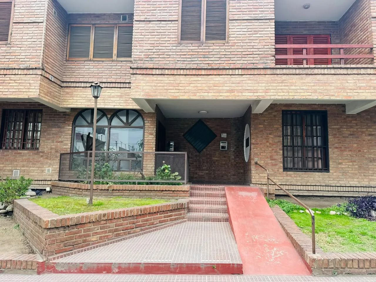 DEPARTAMENTO EN ALQUILER ANUAL
