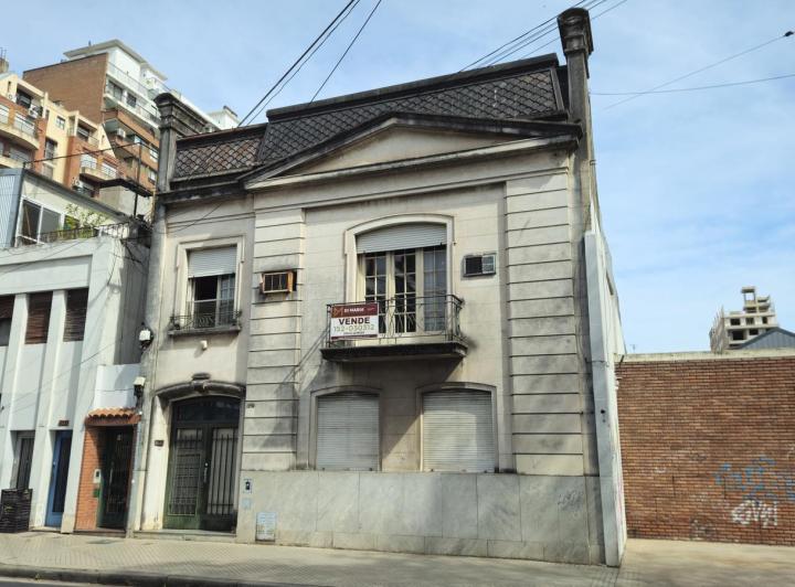 Casa · 285m² · 10 Ambientes