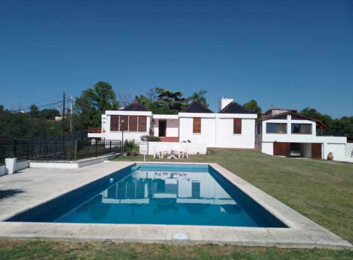Casa · 379m² · 10 Ambientes