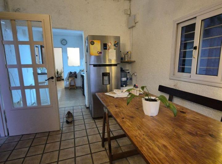 Casa · 170m² · 9 Ambientes · 3 Cocheras