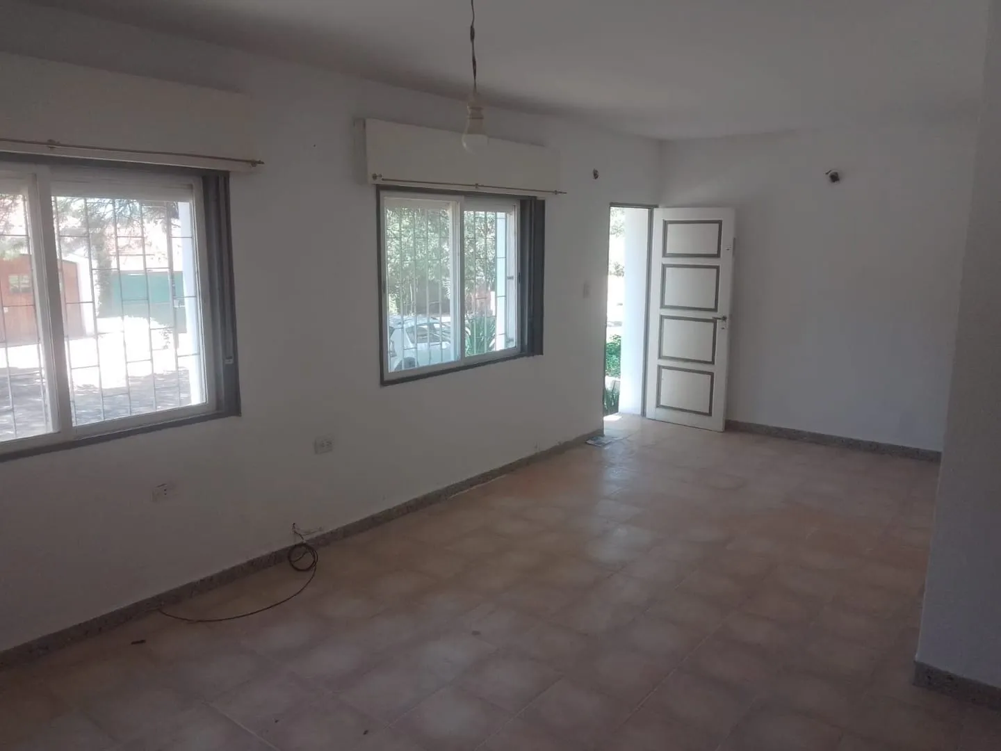 Casa Alquiler - calle TORRICELLI 5068 - 3 dorm - B° Villa Belgrano