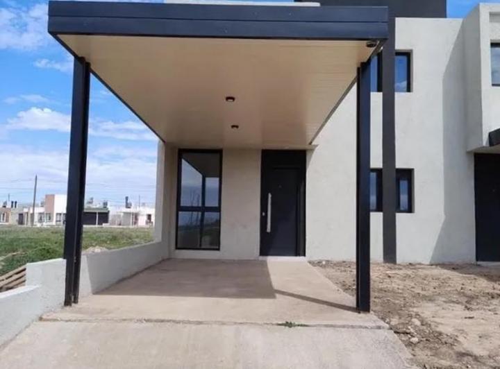 Casa · 90m² · 3 Ambientes · 1 Cochera