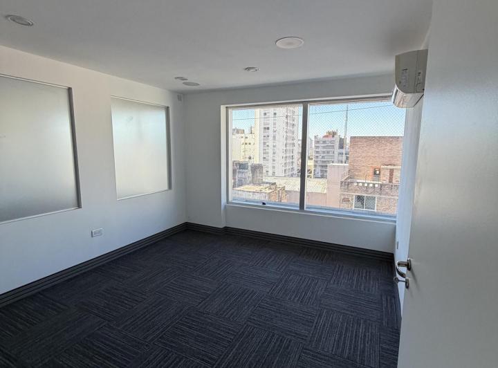 Oficina comercial · 220m² · 6 Ambientes