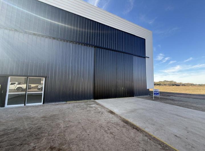 Bodega-Galpón · 465m² · 1 Cochera