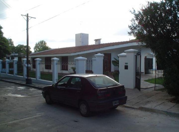 Casa · 232m² · 1 Ambiente · 1 Cochera