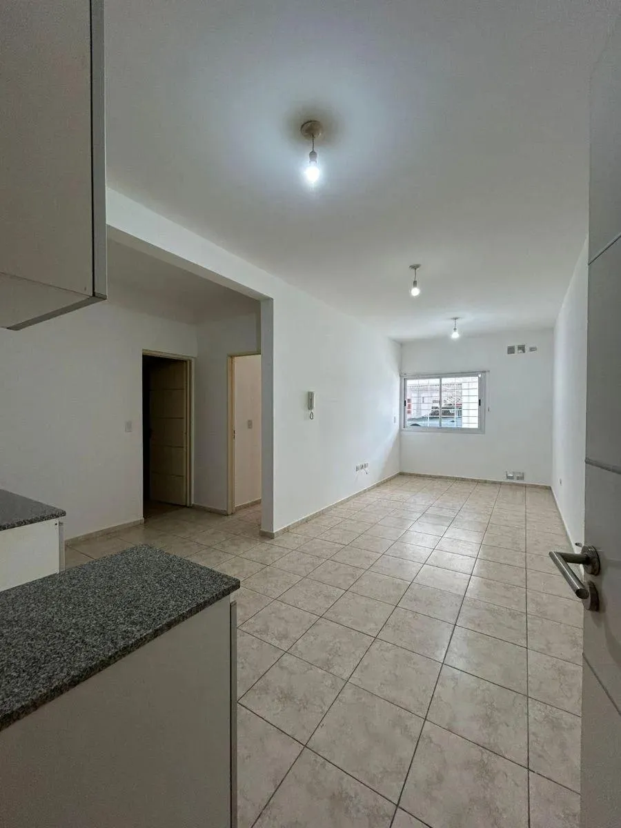 VENTA – DEPARTAMENTO 1 DORMITORIO CON COCHERA