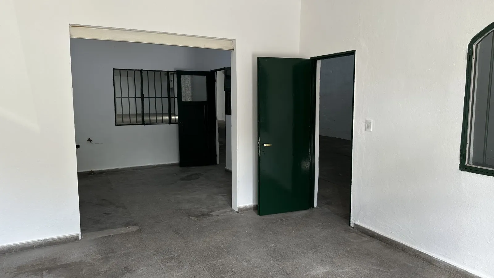 ALQUILO GALPON EN GENERAL BUSTOS - Juan B Justo 3600