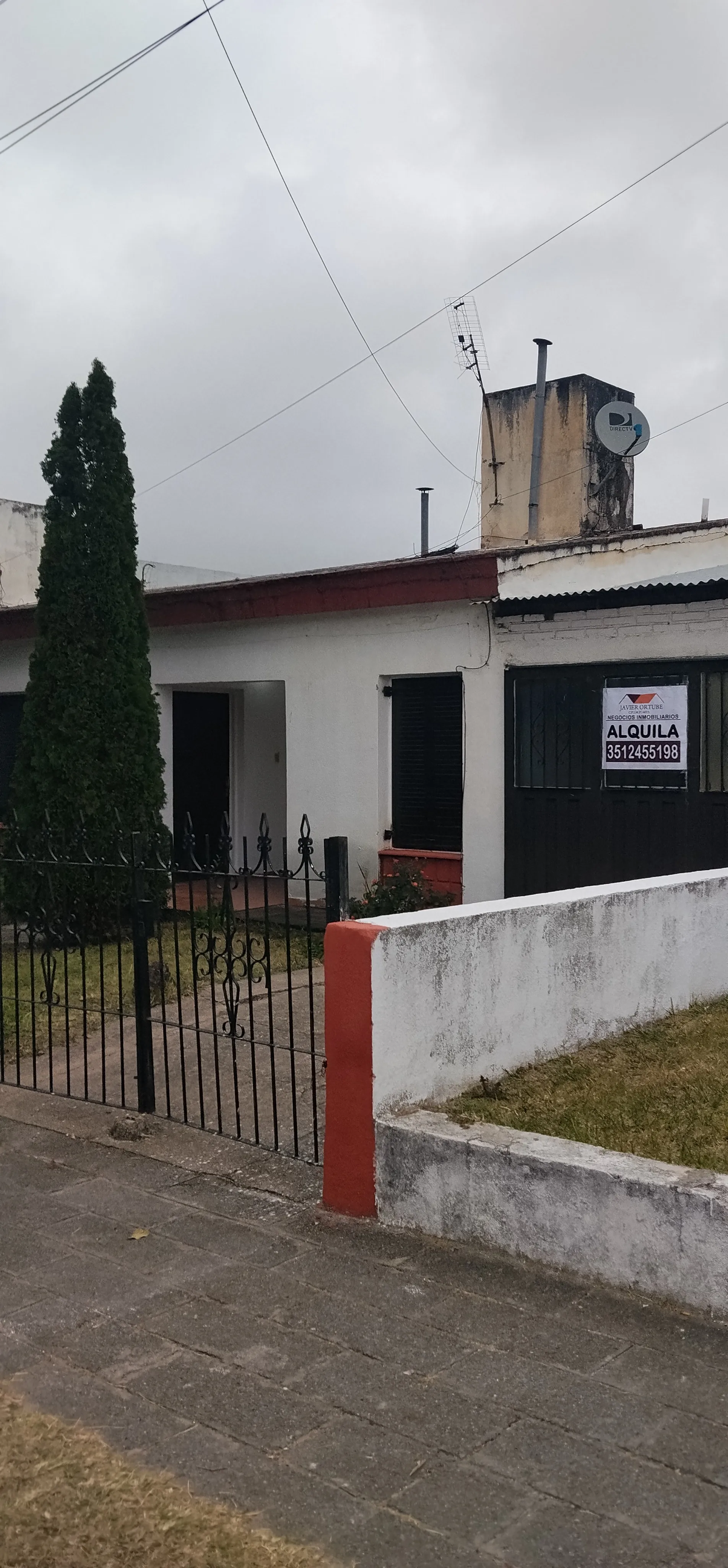 AMPLIA CASA - PARQUE DON BOSCO - 3 DORM - GARAGE
