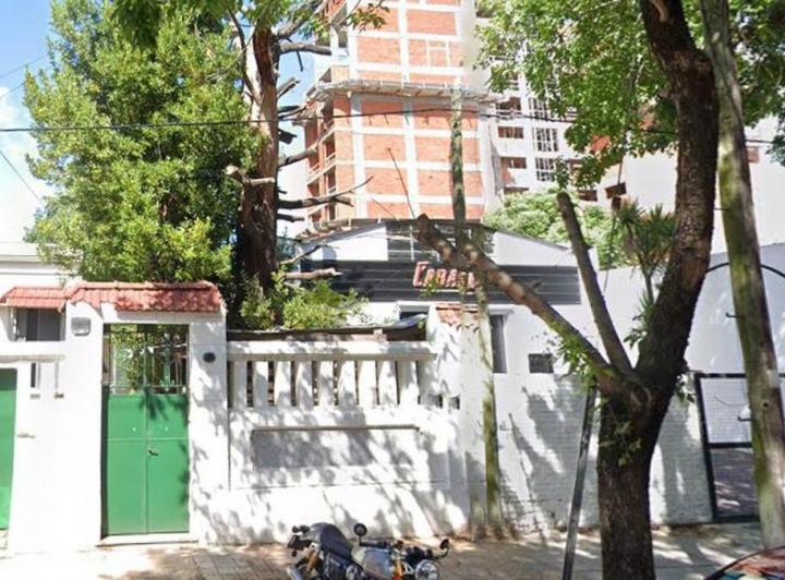 Terreno · 963m² · 5 Ambientes