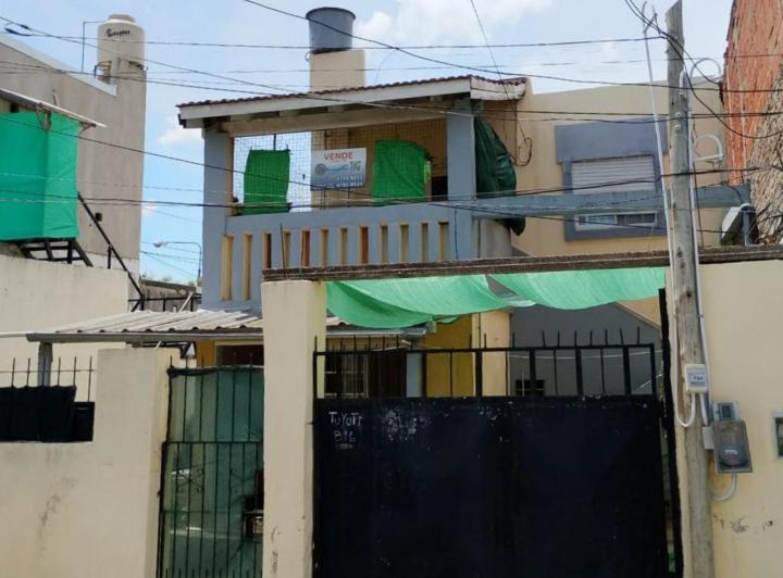 PH · 196m² · 4 Ambientes · 1 Cochera