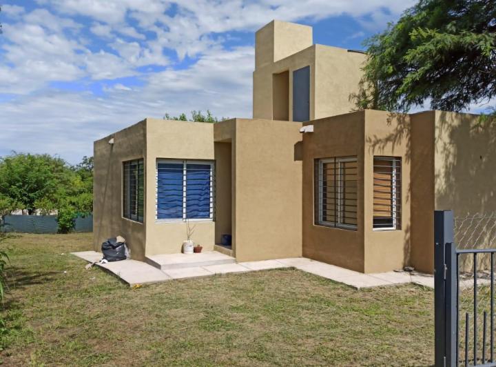 Casa · 62m² · 3 Ambientes · 1 Cochera