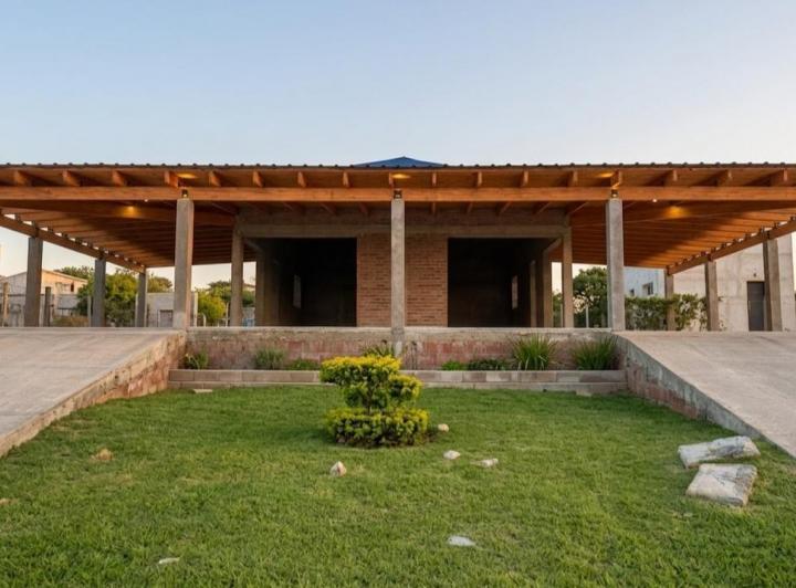 Casa · 150m² · 3 Ambientes · 1 Cochera