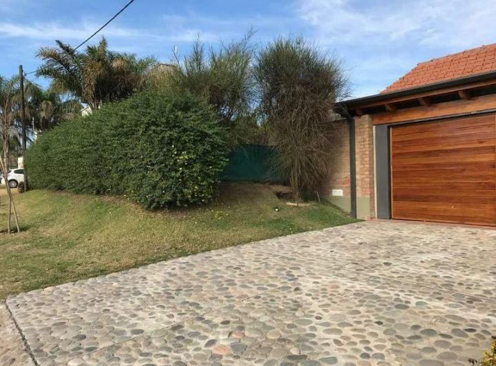 Casa · 200m² · 3 Ambientes