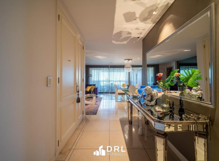 Departamento · 250m² · 4 Dormitorios · 4 Cocheras