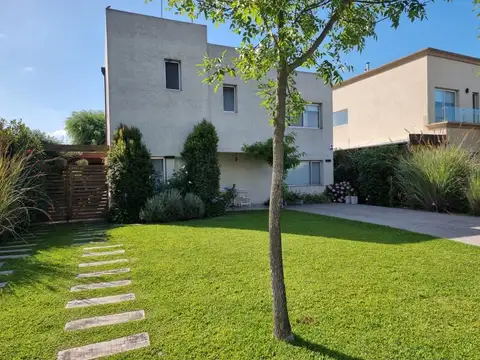 Casa en Venta en Pilar del Este - San Alfonso, Countries y Barrios Cerrados en Pilar