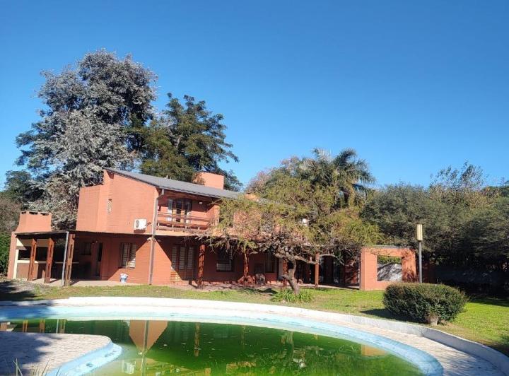 Casa · 382m² · 3 Ambientes