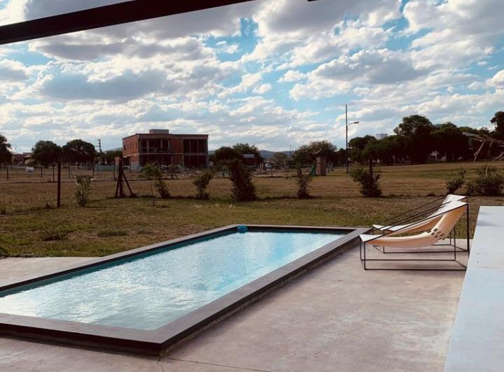 Casa · 165m² · 1 Ambiente