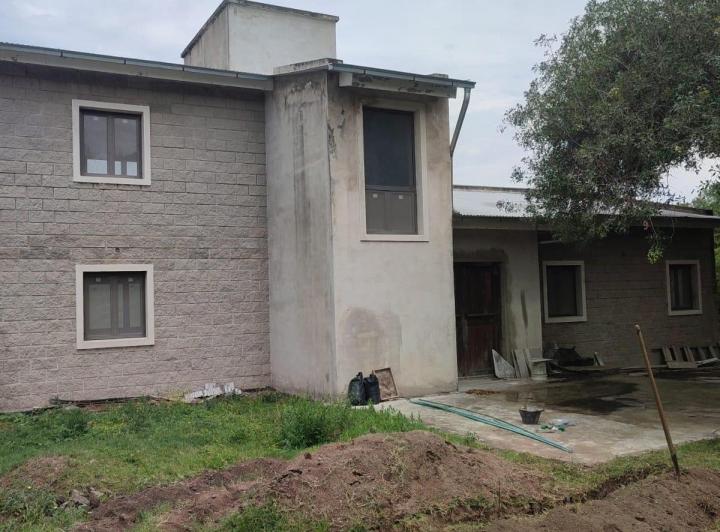 Casa · 300m² · 5 Ambientes · 2 Cocheras
