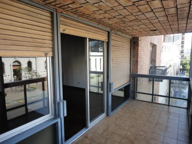 NVA CBA-PISO C/COCHERA AV. YRIGOYEN 300 -EXCLUSIVO, FRENTE A BUEN PASTOR- 4DORM