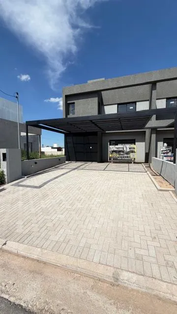 VENTA DUPLEX CON RENTA QUEBRADAS DE MANATIALES