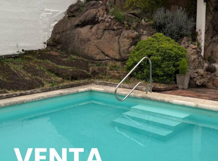 Casa · 500m² · 4 Dormitorios · 1 Cochera