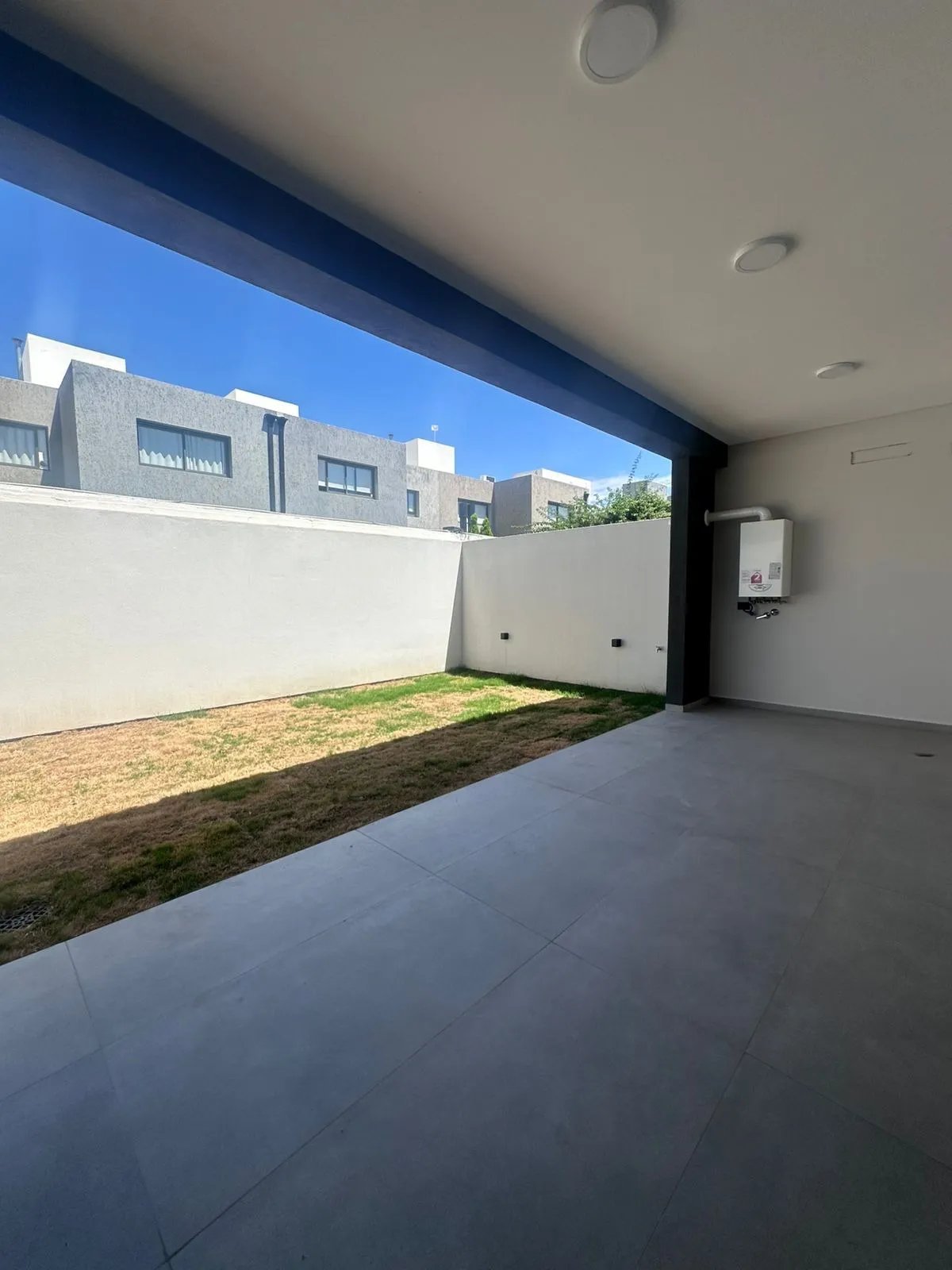 Claros del Bosque – A estrenar planta baja!