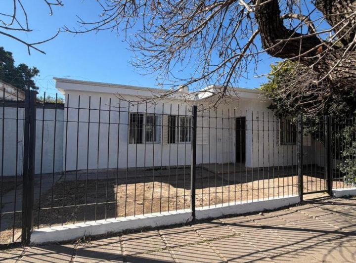 Casa · 117m² · 5 Ambientes · 2 Cocheras
