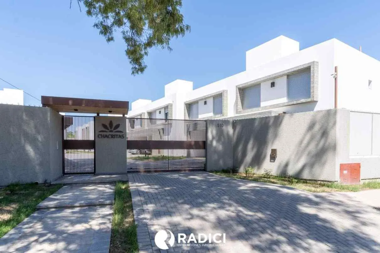 VENTA DUPLEX EN ZONA SUR! LO VAS A PERDER 3 DOR, 3 BAÑOS, C COCHERA Y PATIO CON...