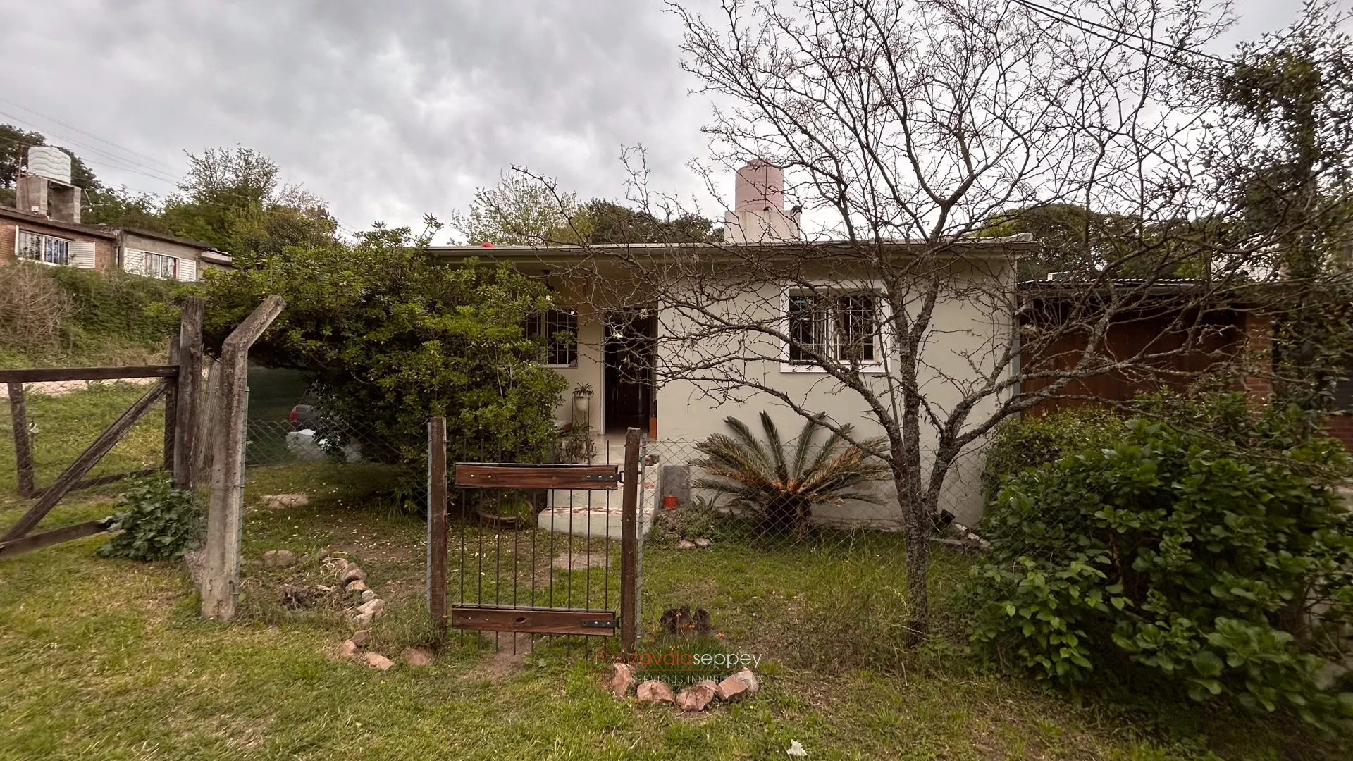 VENTA SALSIPUEDES CASA 2 DORMITORIOS - A MTS. DEL CENTRO