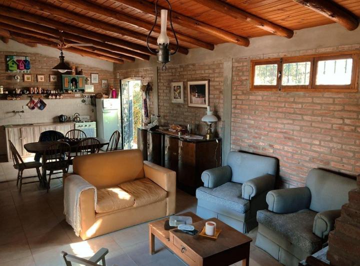 Casa · 200m² · 2 Dormitorios · 1 Cochera