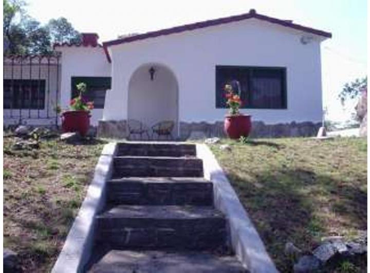 Casa · 145m² · 3 Ambientes · 1 Cochera