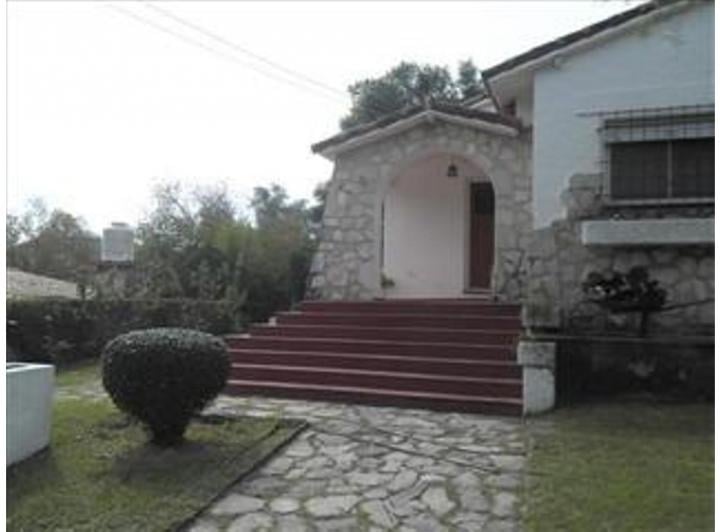 Casa · 145m² · 4 Ambientes · 1 Cochera