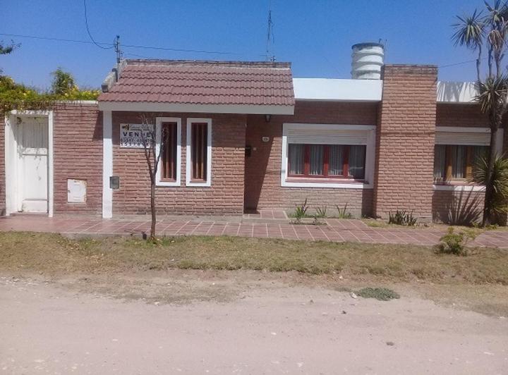 Casa · 165m² · 5 Ambientes · 1 Cochera