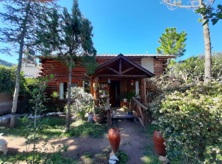 Casa · 146m² · 4 Ambientes · 1 Cochera