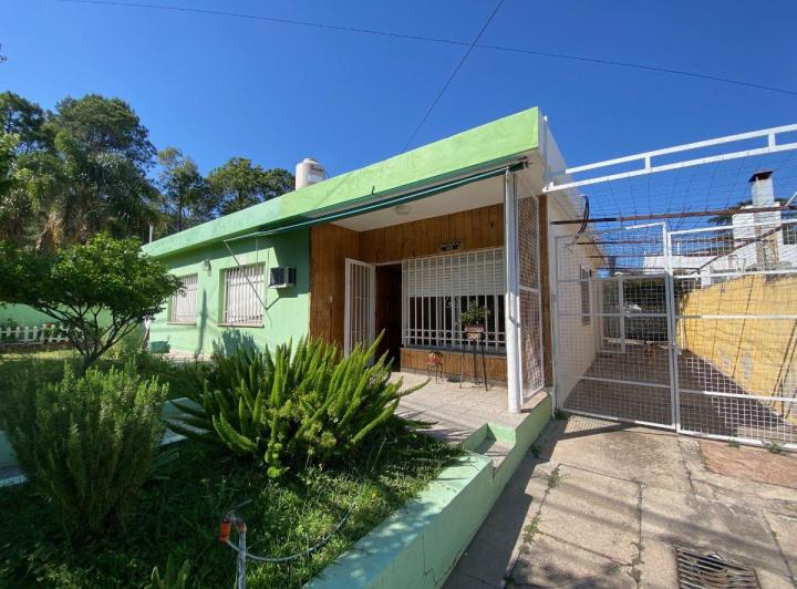 Casa · 170m² · 5 Ambientes · 2 Cocheras
