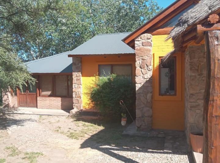 Casa · 122m² · 4 Ambientes · 1 Cochera