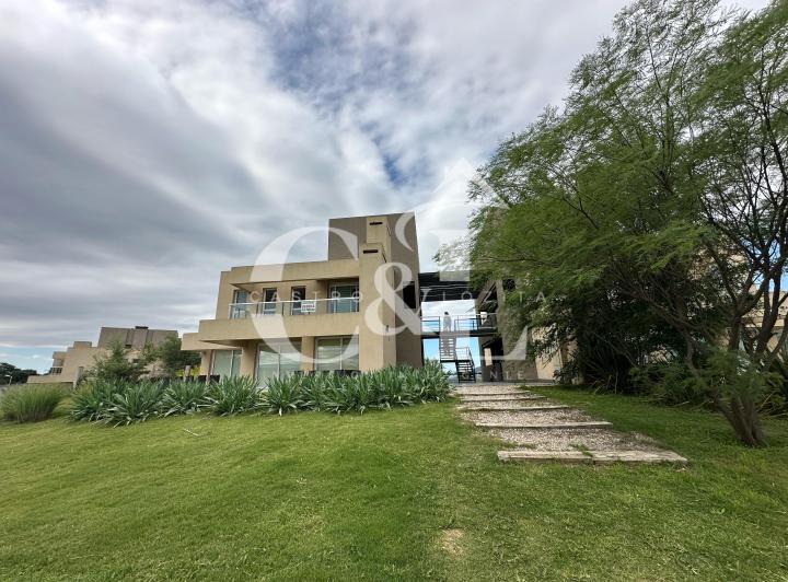Departamento · 68m² · 3 Ambientes · 1 Cochera