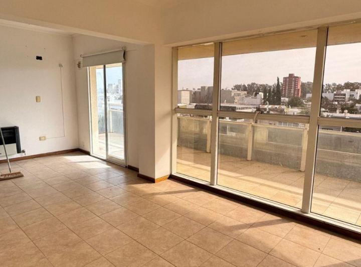 Departamento · 93m² · 5 Ambientes · 1 Cochera