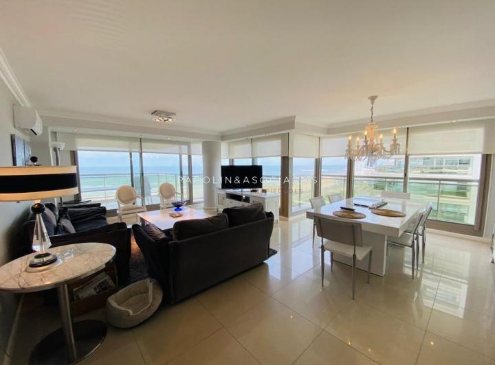 Departamento · 212m² · 5 Ambientes · 1 Cochera